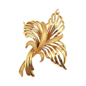 Lisner Vintage Gold Tone Open Work Leaf Brooch