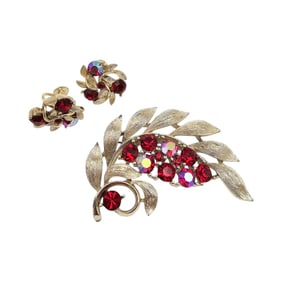 Lisner Vintage Red Iridescent Rhinestone Gold Tone Leaf Brooch Earrings Set