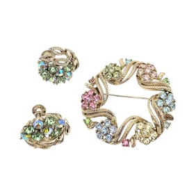 Lisner Vintage Pastel Rhinestone Silver Tone Wreath Brooch Earrings Set