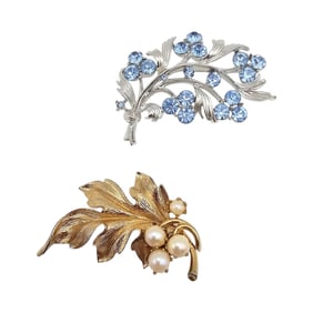 Lisner Vintage Lot 2 Rhinestone Leaf Brooches