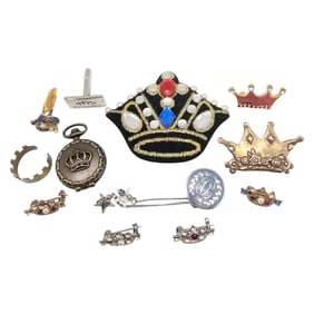 Lot Crown Jewelry