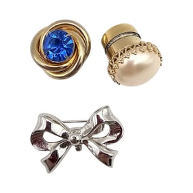 Pegasus Corocraft Lot Brooch Pendant Magnet