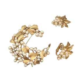 Crown Trifari Faux Pearl Gold Tone Earrings Brooch