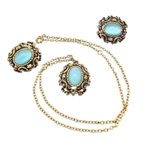 Sarah Coventry Gold Tone Blue Glass Rhinestone Necklace Earrings Set