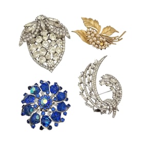 Crown Trifari Lot Brooches