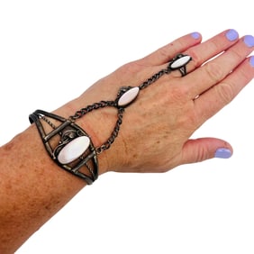 Navajo Pink Mother-of-pearl Sterling Slave Bracelet Size 7 Ring, 30.98 G