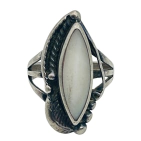 Navajo, Mother Of Pearl, Sterling Ring Size 5, 6.95 G