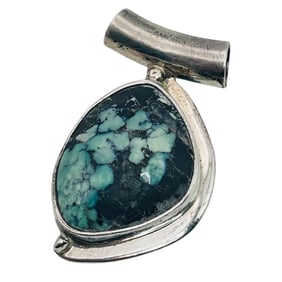 Southwest Turquoise Pendant 15.07 G