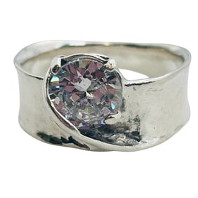 ZUMAN Israel, Sterling Rhinestone Ring Size 9, 5.8 G