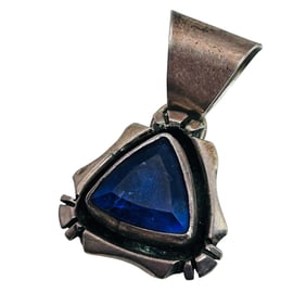 Etta Endito Navajo Sterling Blue Stone Pendant 3.56 G