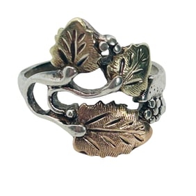 12 K Black Hills Gold Sterling Ring Size 4.5, 2.51 G
