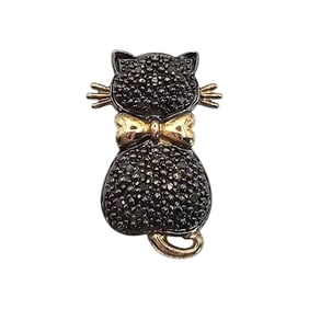 SUN Sterling Silver Cat Pendant With Black Stones
