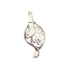 Sterling Silver Filigree Leaf Pendant, 2.2 G