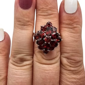Sterling Silver Ring with Red Rhinestones, Size 6.75, 5.6 G