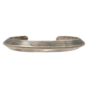 Navajo Sterling Silver Carinated Cuff Bracelet