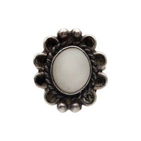 Signed Navajo Sterling Mother of Pearl Ring Sz 7.5