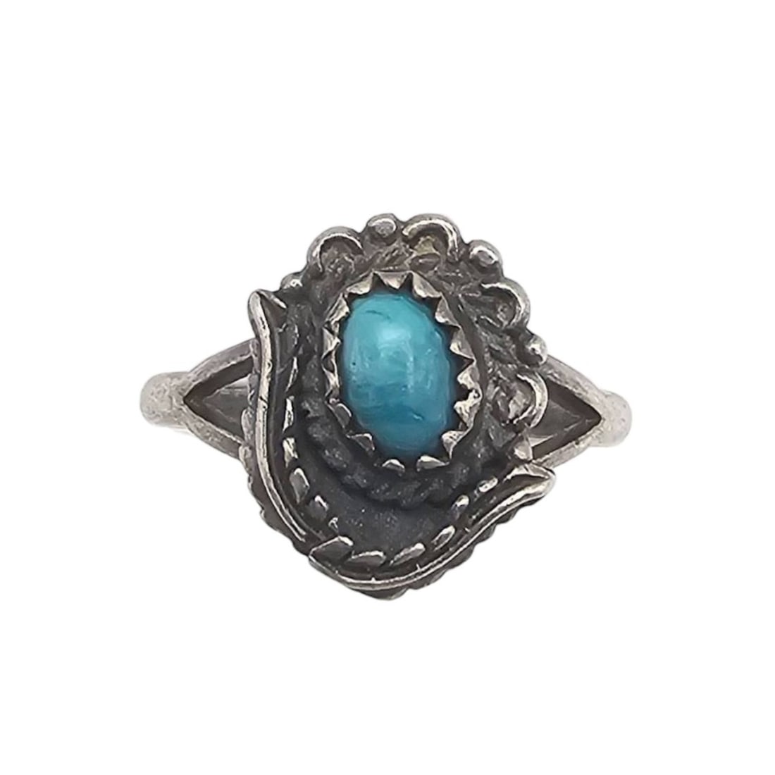 Navajo Sterling Ring with Turquoise Stone (1 of 4)