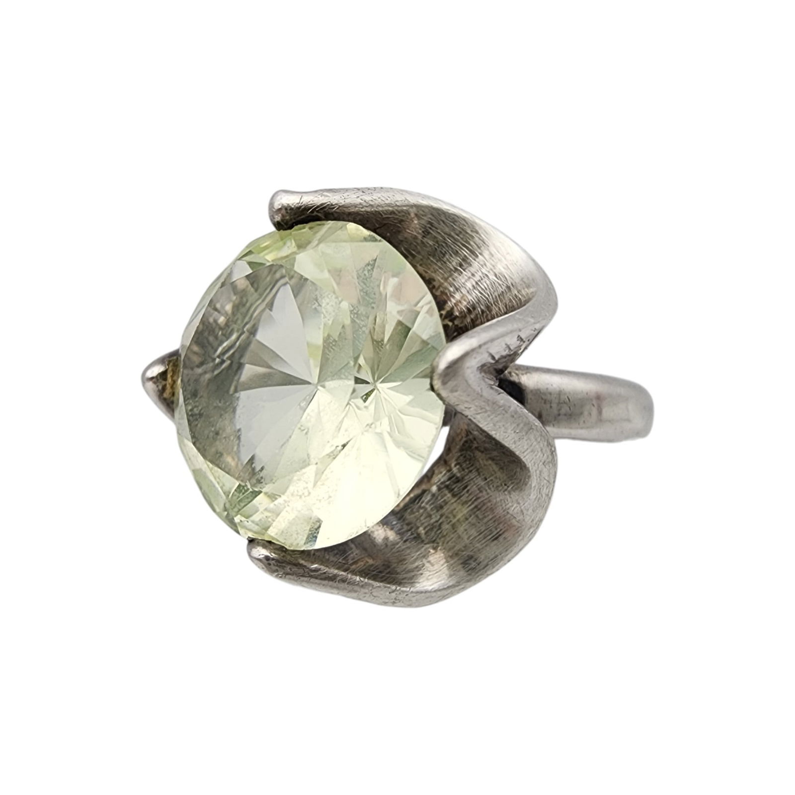 Sterling Spinel Ring Sz 6: Sterling Spinel Ring Sz 6 - 7.2g