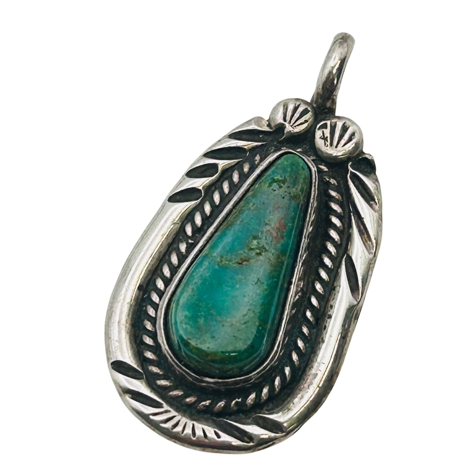 Navajo Malachite Sterling Pendant 4.23 G: Navajo malachite Sterling pendant 4.23 g