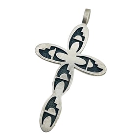 Southwest Sterling Carved Cross Pendant 3.78 G