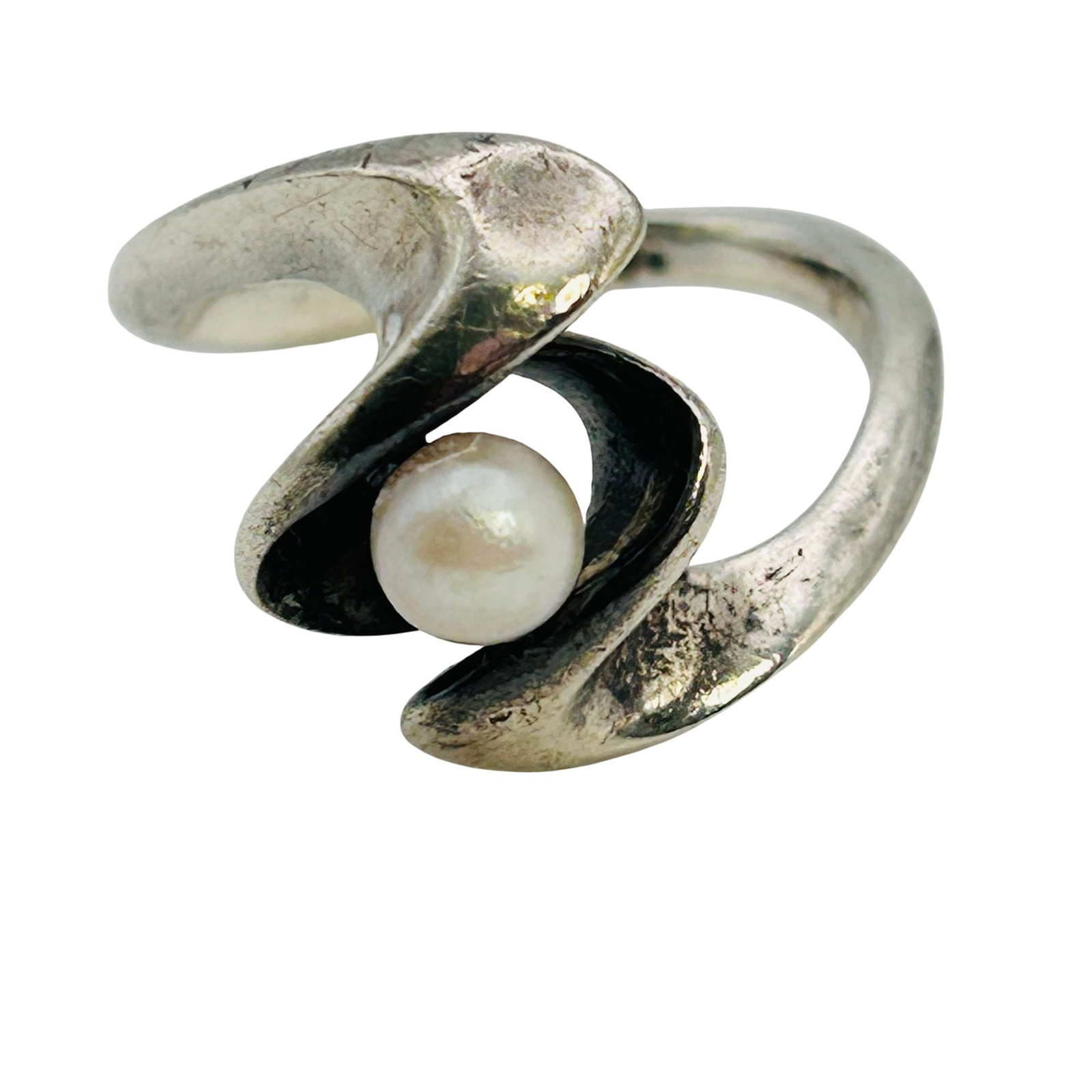 Pearl Sterling Twisted Ring Size 6, 3.6 G: Pearl Sterling twisted ring size 6 3.6 g