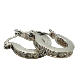 Silpada Sterling Hinge Hoop Earrings 4.26 G