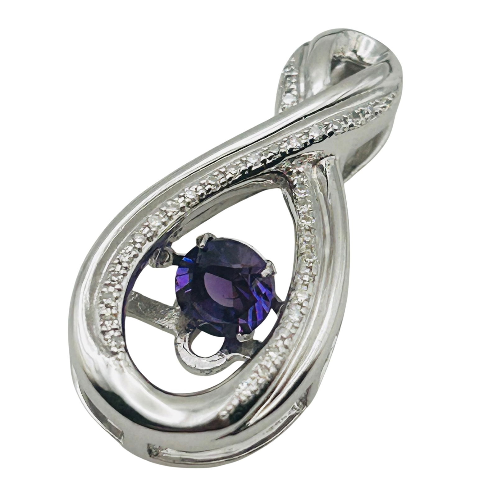 PCT002357 Amethyst Diamond Sterling Infiniti Pendant 3.77 G: PCT002357 amethyst diamond Sterling Infiniti pendant 3.77 g