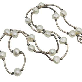Sterling And Pearl Necklace 9.39 G