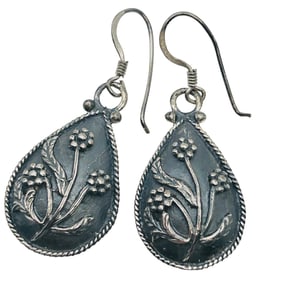 Sterling Oval Disc Raised Flower Earrings, 6.01 G