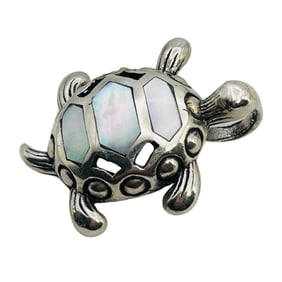 Mother Of Pearl, Sterling Turtle Pendant 3.8 G