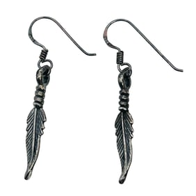 Southwest Sterling Feather Earrings 2.12 G