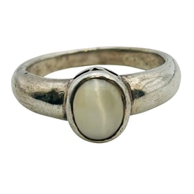 Moonstone Sterling Ring Size 7.5, 4.35 G.