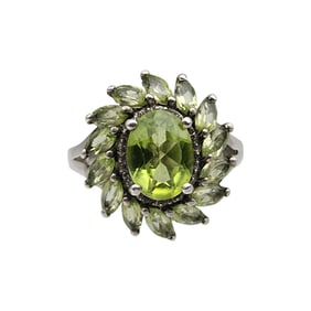 Sterling Silver Peridot Ring Sz 7.25