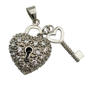 FAS, Sterling Heart And Key Clear Stone Pendant, 4.64 G