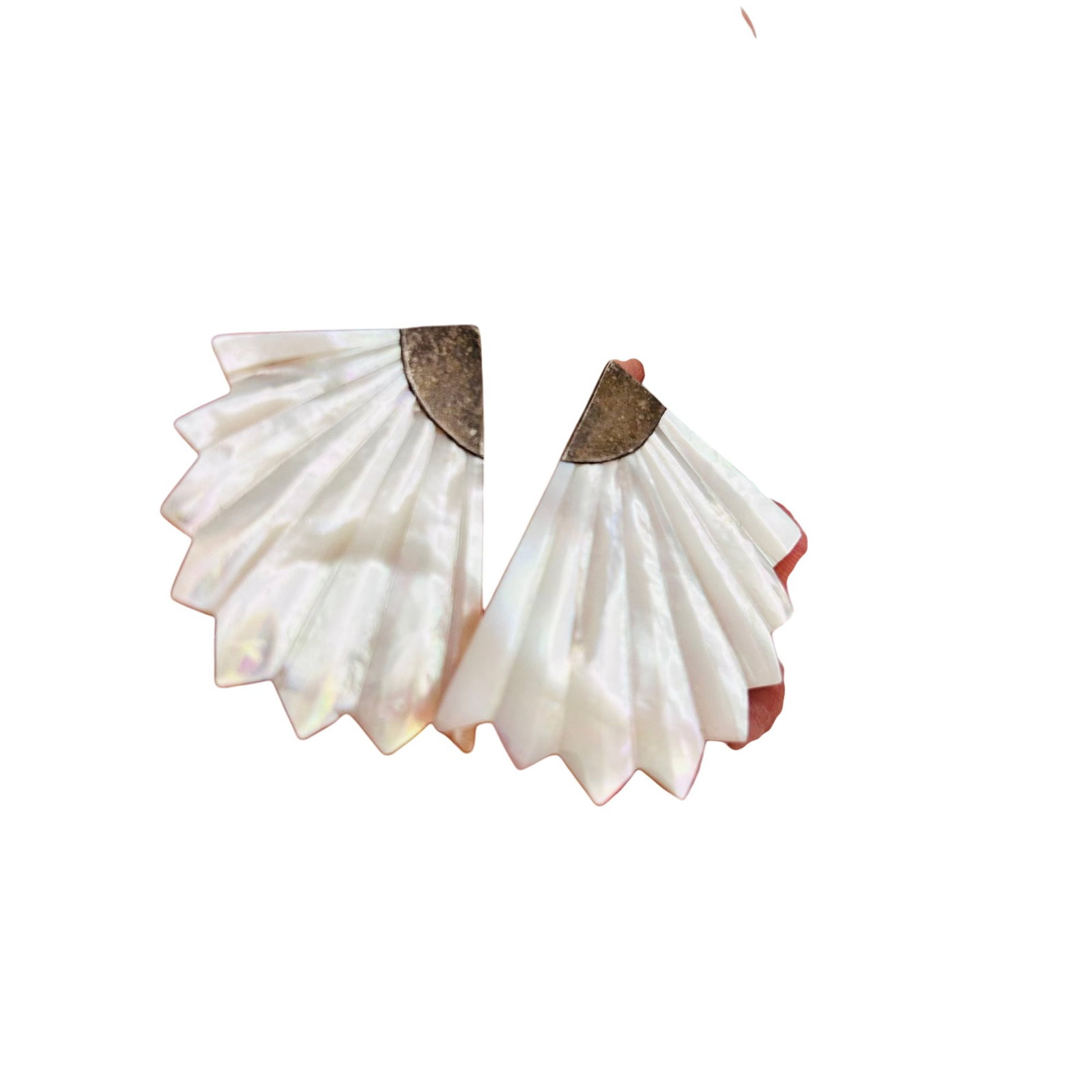 Mother Of Pearl, Sterling Fan Earrings 8.81 G: Mother of Pearl Sterling fan earrings 8.81 g