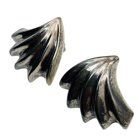 Sterling Shell Design Stud Earrings, 2.03 G