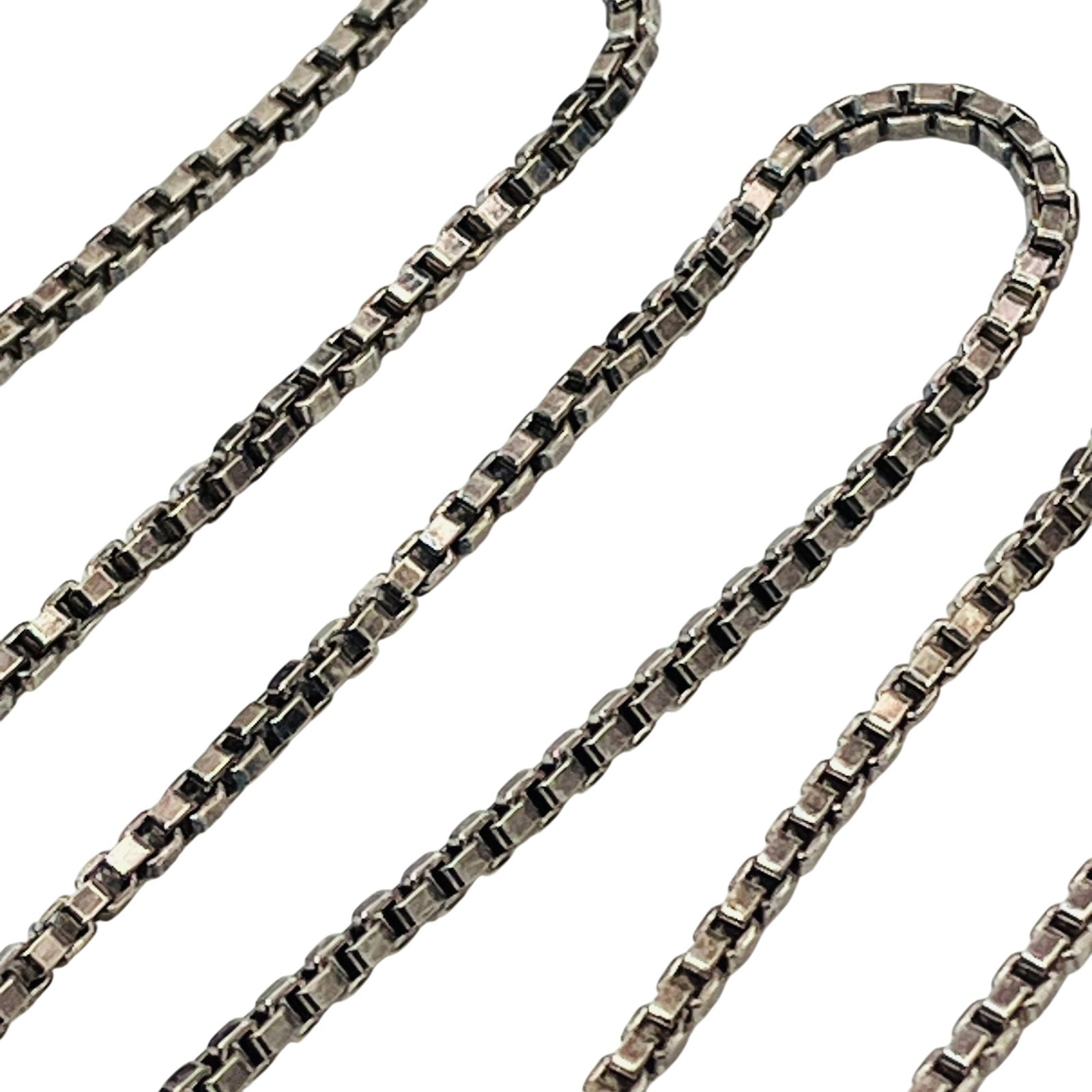 AGI Italy Sterling Box Chain Necklace, 3.82 G: AGI Italy Sterling box chain necklace 3.82 g