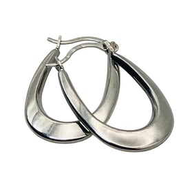 10 K White Gold Oval Hoop Earrings, 0.43 G