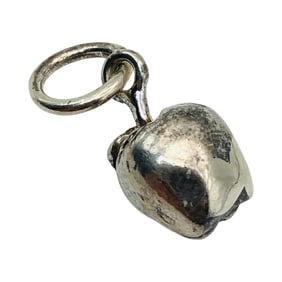 Sterling Apple Pendant, 2.54 G