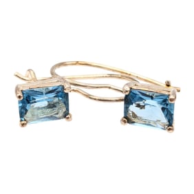 Sterling Earrings with Blue Rhinestone 2.39g