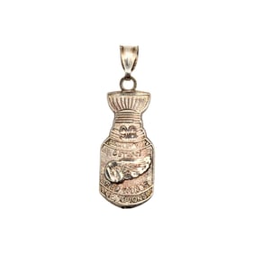 Sterling 98 Detroit Red Wings Stanley Cup Champions Pendant 1.78g