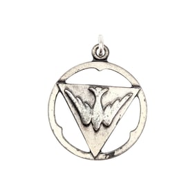 Sterling Pendant triangle wit Bird 2.32g