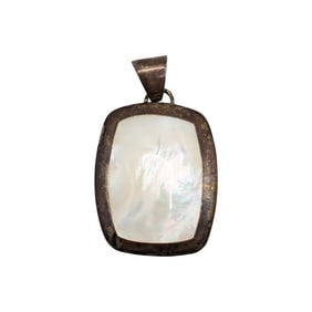 Sterling Mother of Pearl Rectangular Pendant 6.88g