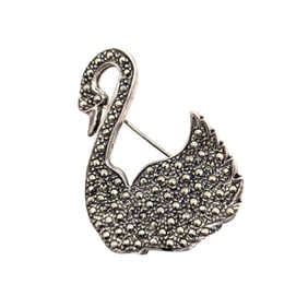 Sterling Swan Marcasite 11.0g