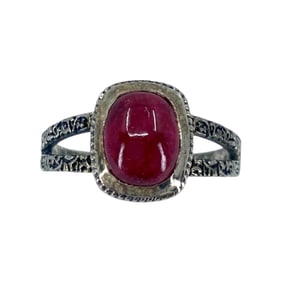 Vintage Cabochon Ruby Sterling Silver Engraved Ring, sz 10.25, 5.11g