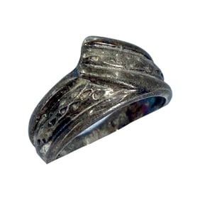 Modern Hammered Rib Sterling Silver Signed Ring, sz 5, 3.22g