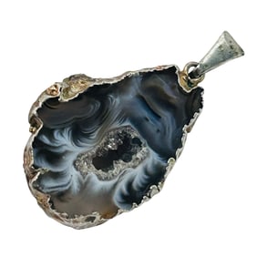 Sterling Agate Raw Cut pendant