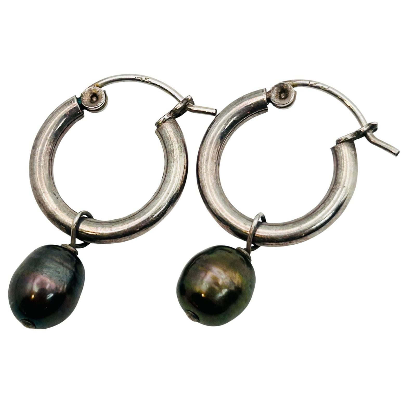 Sterling Pearl Hoop Earrings: Sterling Pearl hoop earrings 3.5g