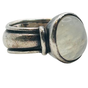 Sterling Moonstone Oval Ring Size 6