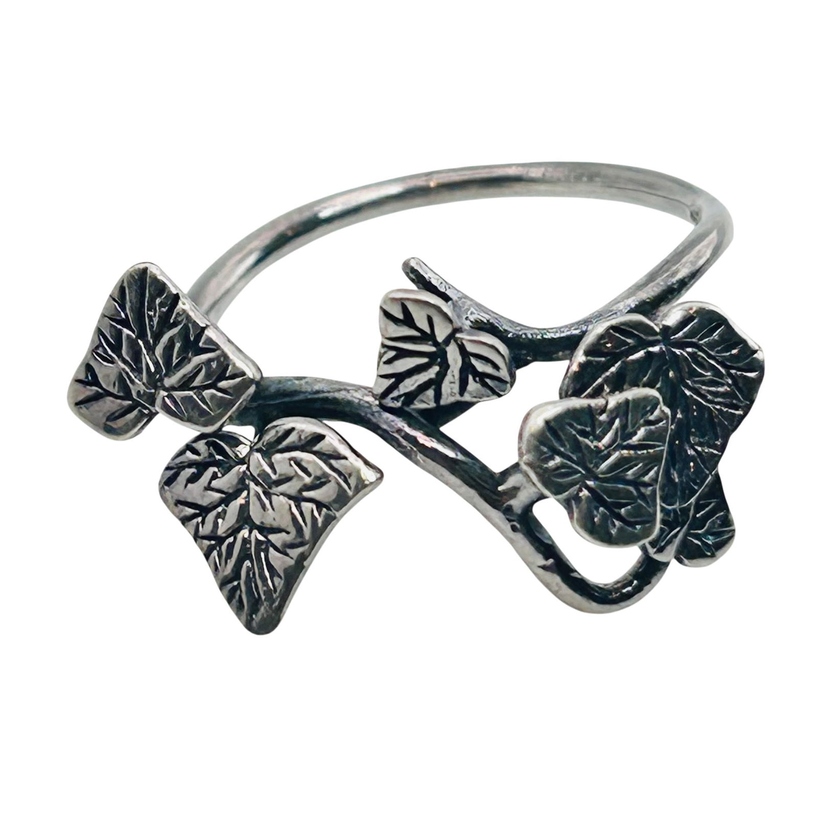 Sterling Leaf Design Ring Size 8 (1 of 8)
